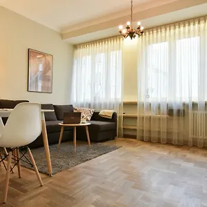 Smulikowskiego 9 Warsaw